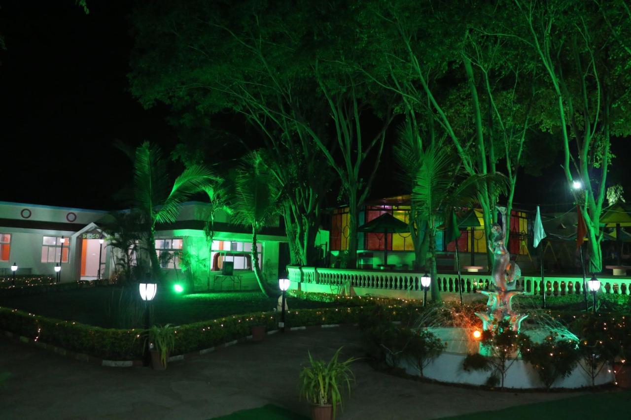 Fun And Food Resort & Holidays Harsola Exterior foto